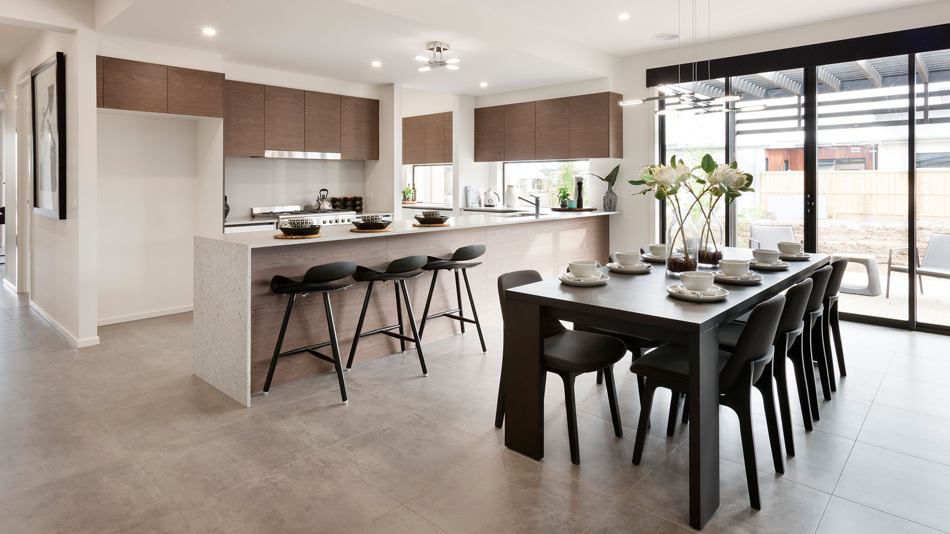 lih-webimg-land_tallai310_armstrong-17_dining